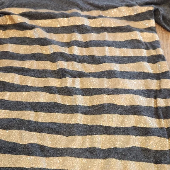 Epic threads long sleeve Tee - Picture 2 of 4